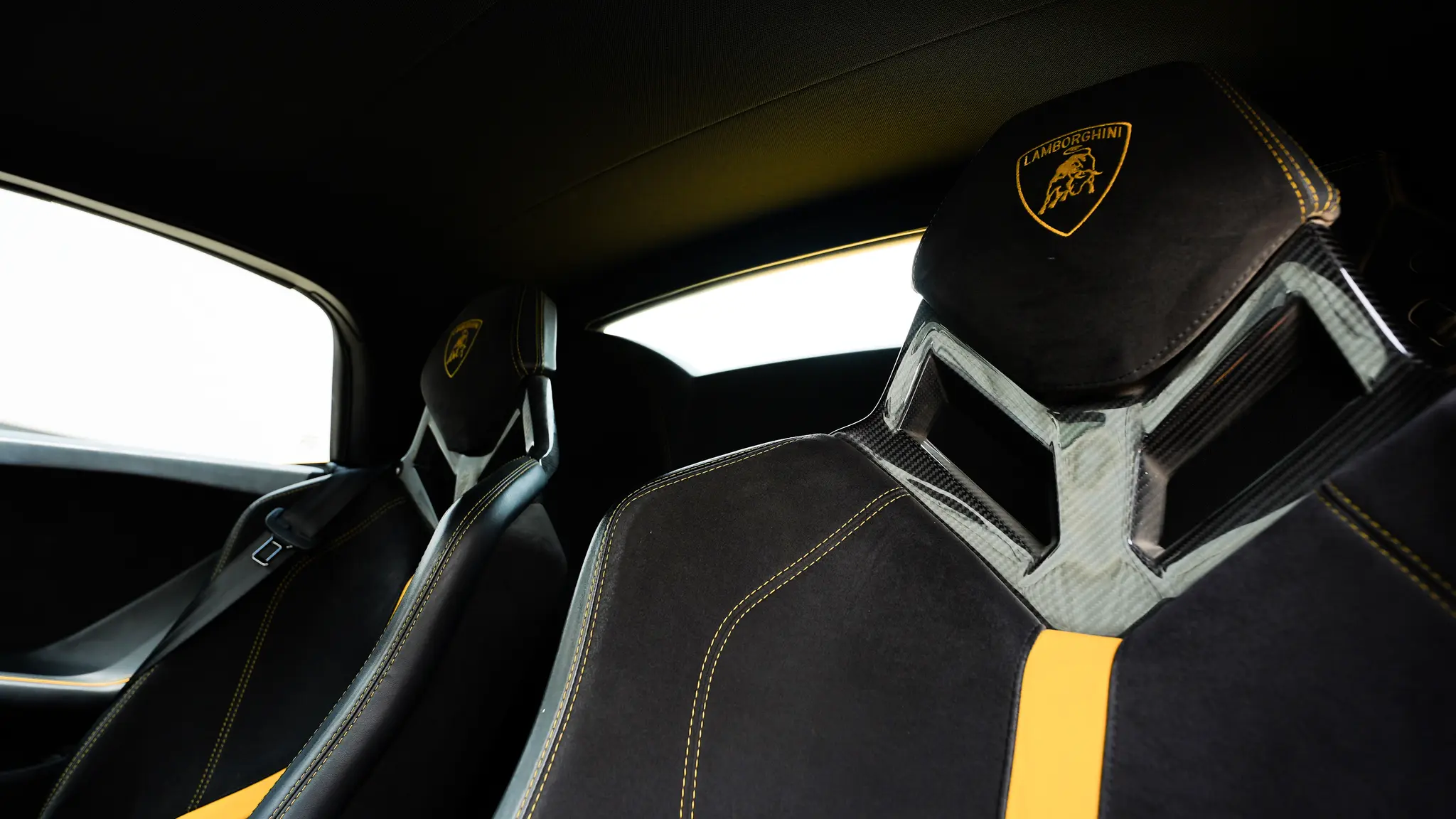 Lamborghini_Huracan view 4