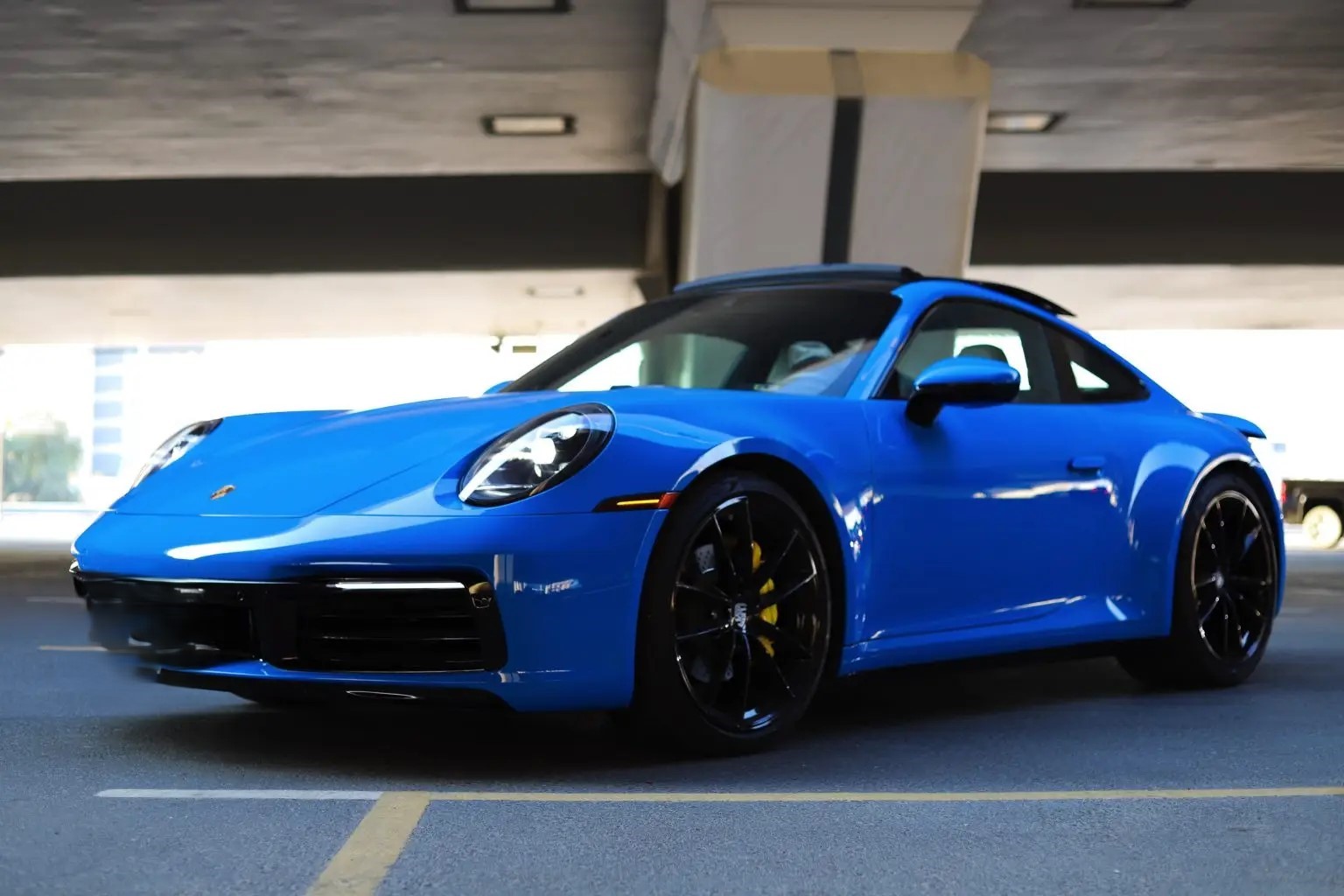 porshce-911-carrera 4